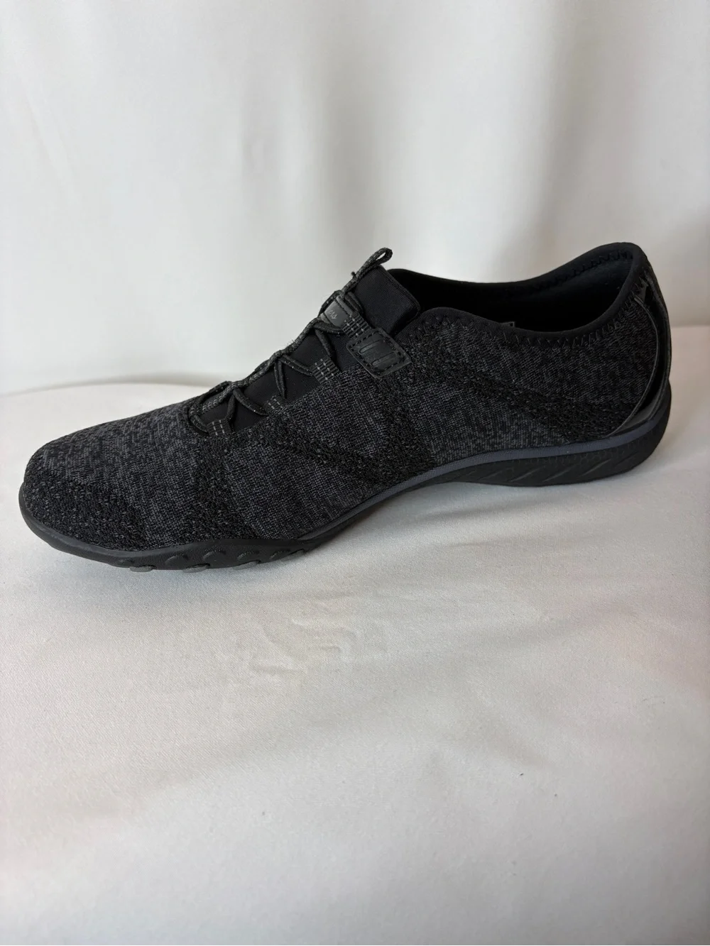 Skechers Women's Black Knit Slip-On Sneakers